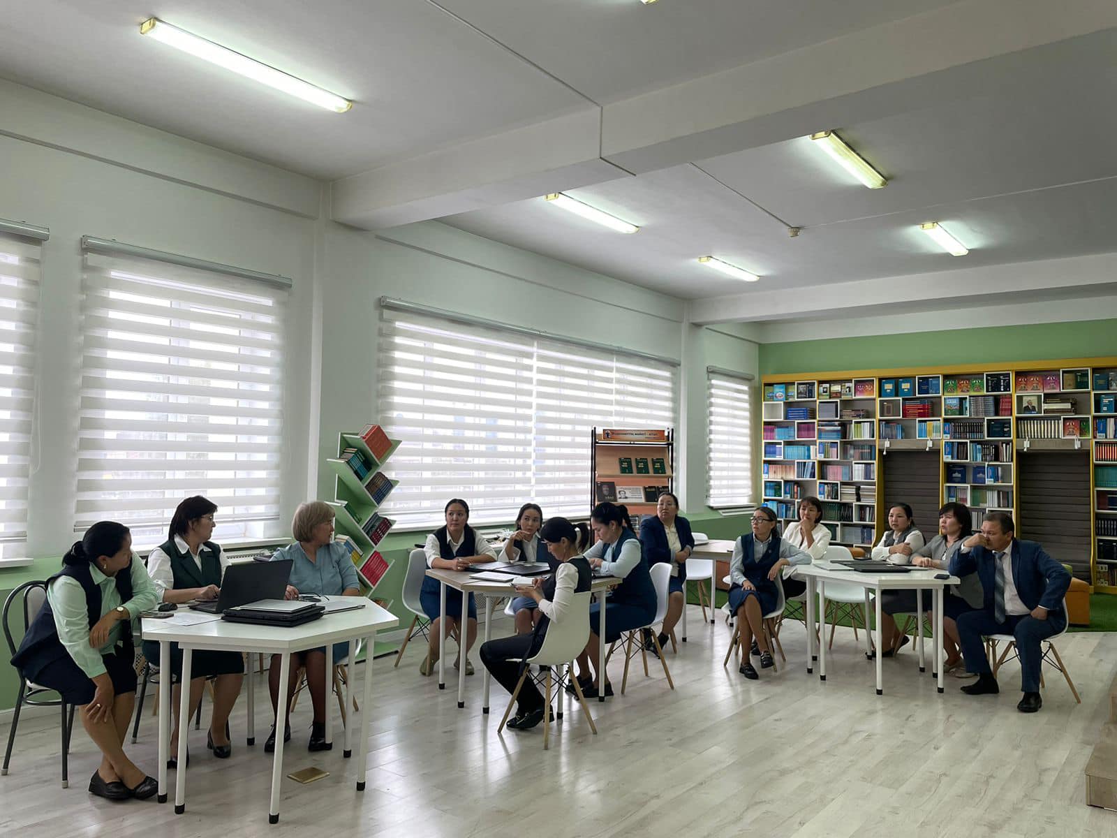 «Күнделік.кз» электронды журналдарын толтыру кезінде қатаң есептіліктегі құжаттарды жүргізуге қойылатын нормативтік талаптарды сақтау бойынша семинар