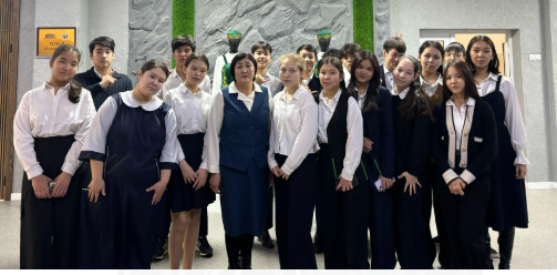 Оқушылар 'Ашық есік" күніне қатысып қайтты.