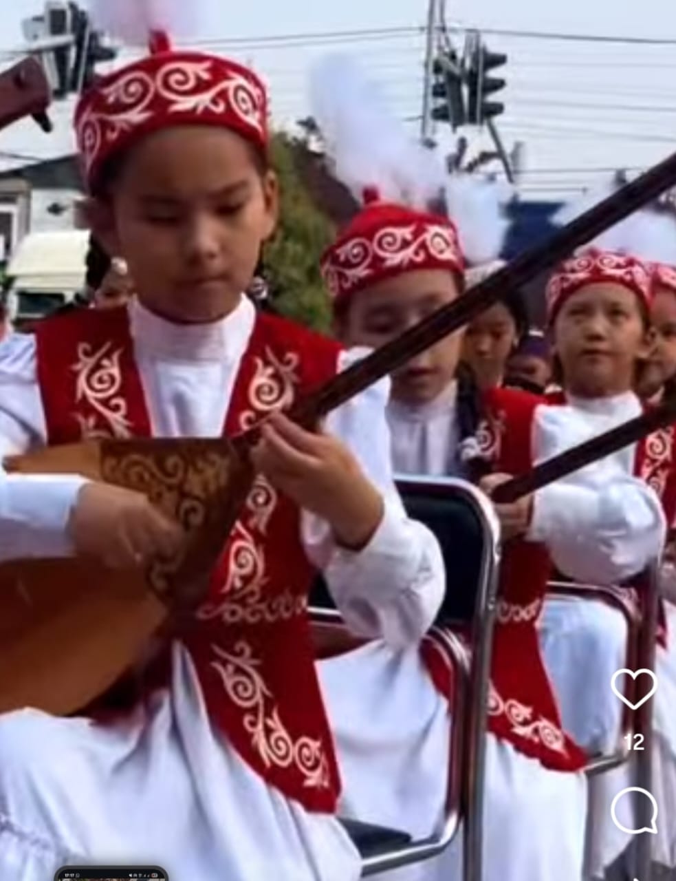 Республика күніне және Мемлекеттік егемендік туралы декларацияның 35 жылдығына арналған 100 домбырашылар челленджі