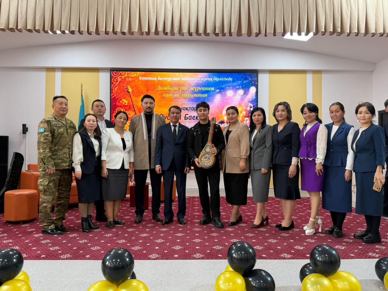 «Домбыра үні – жүректен, хит ән – уақыттан»